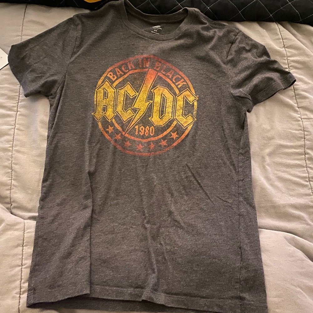 Stone washed grey shirt, Ac/Dc logo